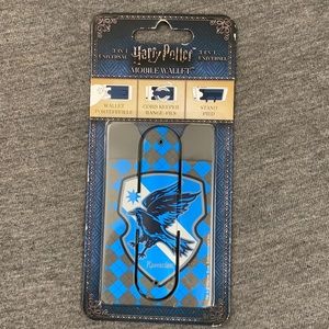 NWT Harry Potter Racenclaw mobile wallet